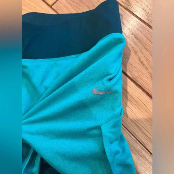 Nike - Dri-Fit Skort with Shorts Built-In - Picture 4 of 8